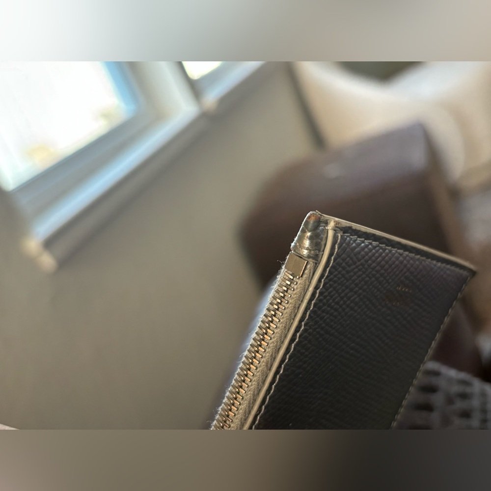 Celine Compact Zipped Cardholder Wallet Silver - Picture 12 of 13